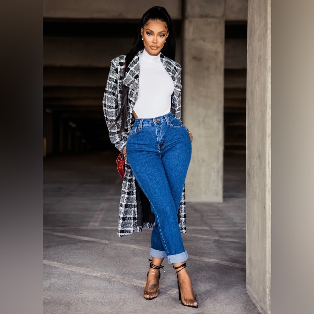 Fashion Nova Dark Wash Mom Jeans